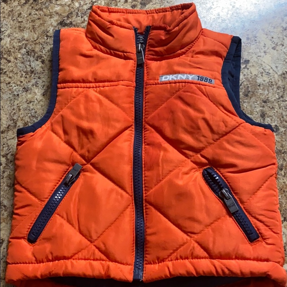 DKNY VEST boy 6-9 months